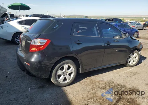 2010 Toyota Corolla Matrix z USA, uszkodzony, nr VIN 2T1KU4EE5AC489737